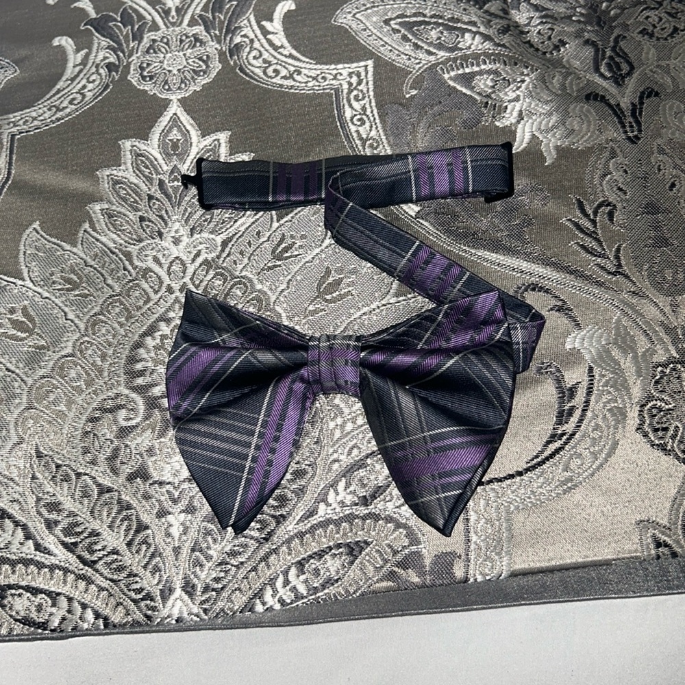 Calvin Klein Bowtie